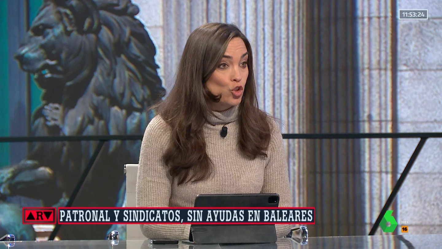 Marta García Aller, sobre PP y PSOE: "A los dos les pasa lo mismo, se escoran a sus extremos" Marta García Aller, sobre PP y PSOE: "A los dos les pasa lo mismo, se escoran a sus extremos"