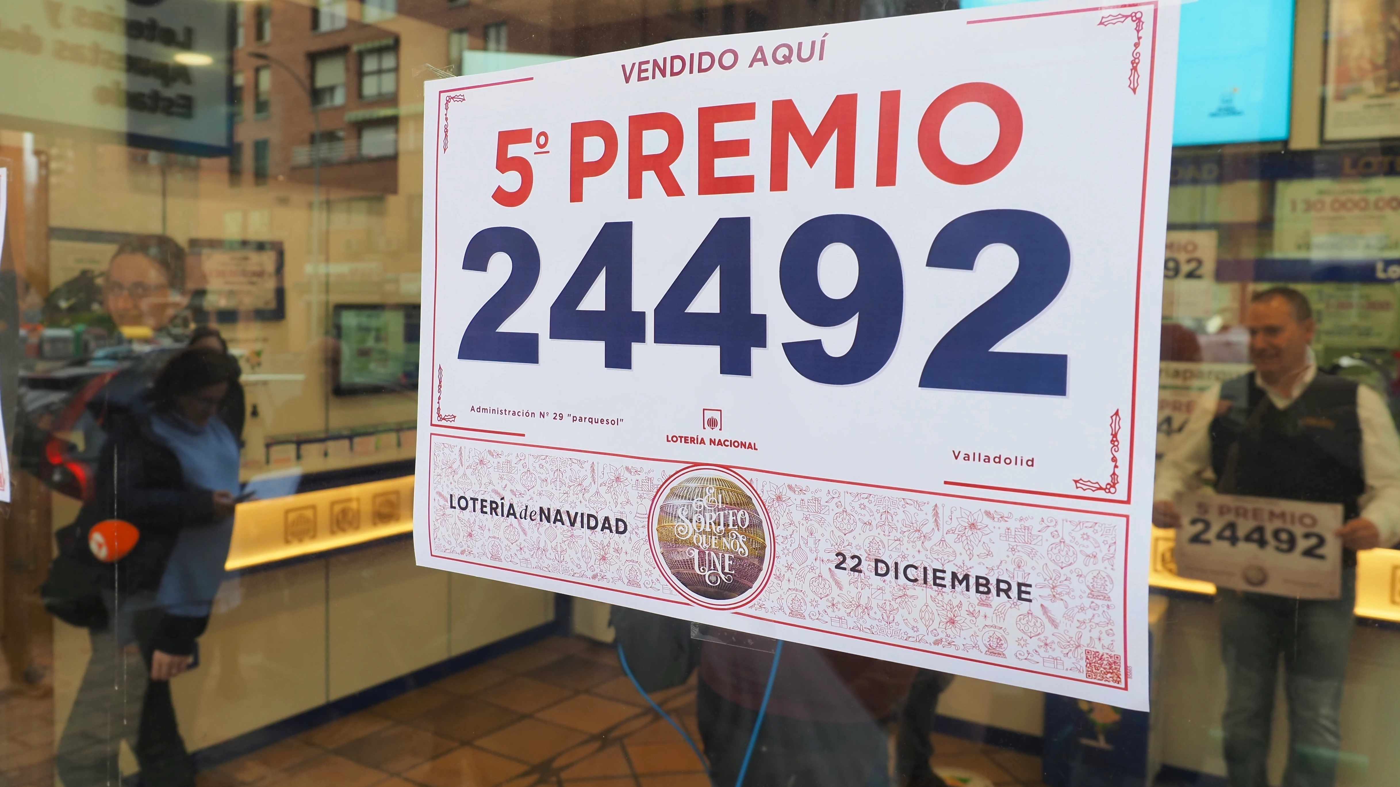 Un cartel de un quinto premio vendido en una istración de Lotería en 2022 en Arroyo de la Encomienda Un cartel de un quinto premio vendido en una istración de Lotería en 2022 en Arroyo de la Encomienda