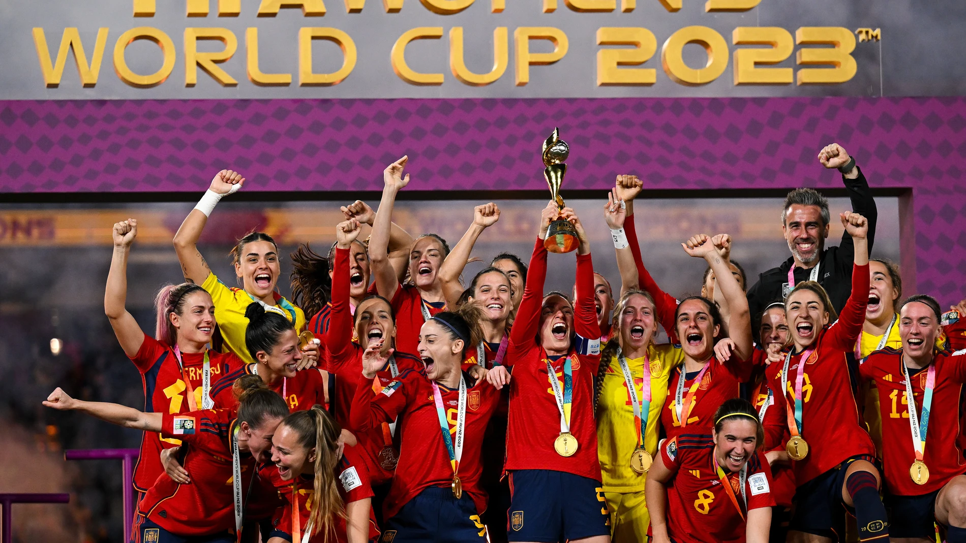 La selección española celebra el Mundial. 