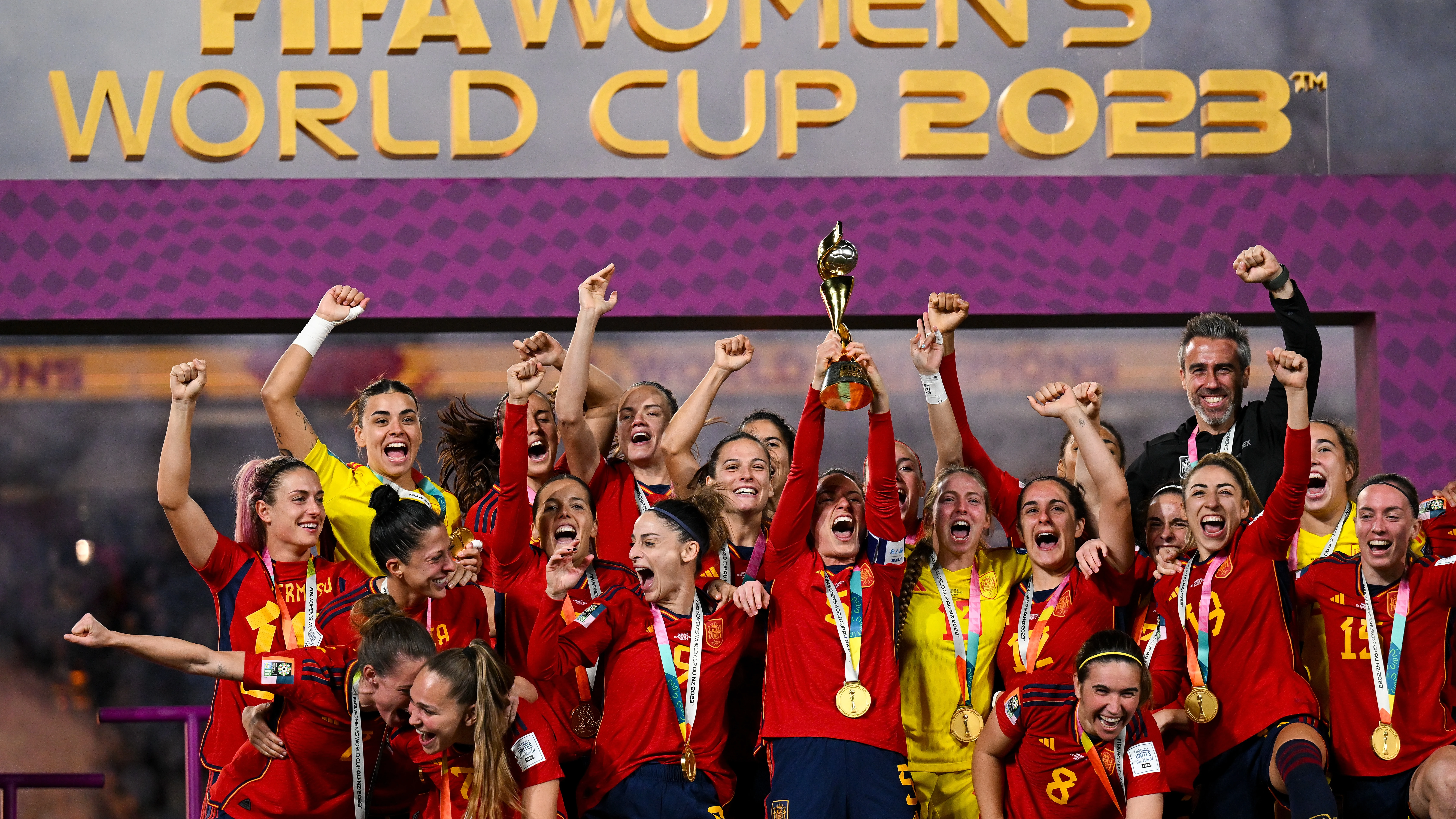 La selección española celebra el Mundial. 