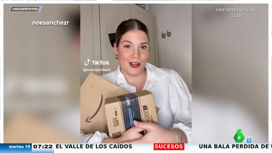 Le toca su jefe en el amigo invisible y le regala una taza con un mensaje muy especial: "Me van a despedir hoy mismo" Le toca su jefe en el amigo invisible y le regala una taza con un mensaje muy especial: "Me van a despedir hoy mismo"