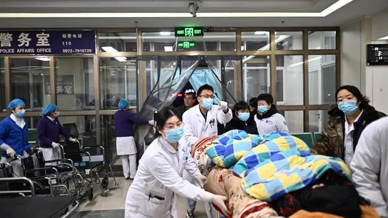 Atienden a los heridos tras el terremoto en China Atienden a los heridos tras el terremoto en China