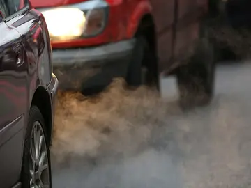 Contaminación a causa de las emisiones de los coches Contaminación a causa de las emisiones de los coches