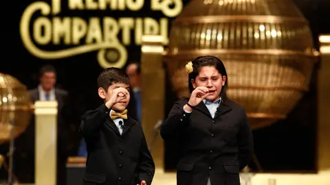 Los niños de San Ildefonso cantan el Gordo de 2018.