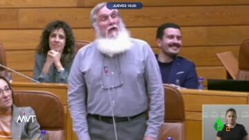 La Navidad llega a los parlamentos autonómicos: un diputado del BNG canta una panxoliña y el PP le responde con un villancico