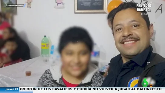 Los bomberos van al cumpleaños de un niño cuyos amigos dejaron plantado: "Ahora será el más popular de la clase" Los bomberos van al cumpleaños de un niño cuyos amigos dejaron plantado: "Ahora será el más popular de la clase"
