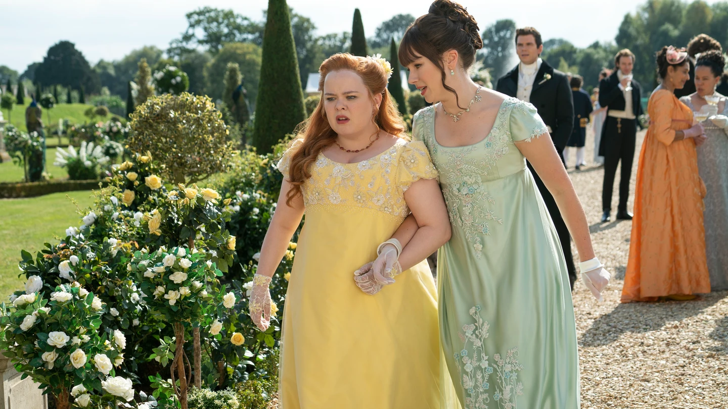 Penelope Featherington (Nicola Caughan) y Eloise Bridgerton (Claudia Jessie) cuando aún eran amigas en la temporada 2 de 'Los Bridgerton'. Penelope Featherington (Nicola Caughan) y Eloise Bridgerton (Claudia Jessie) cuando aún eran amigas en la temporada 2 de 'Los Bridgerton'.