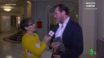 Thais Villas consigue que Óscar Puente desbloquee a este político del PP que tenía bloqueado "por higiene"