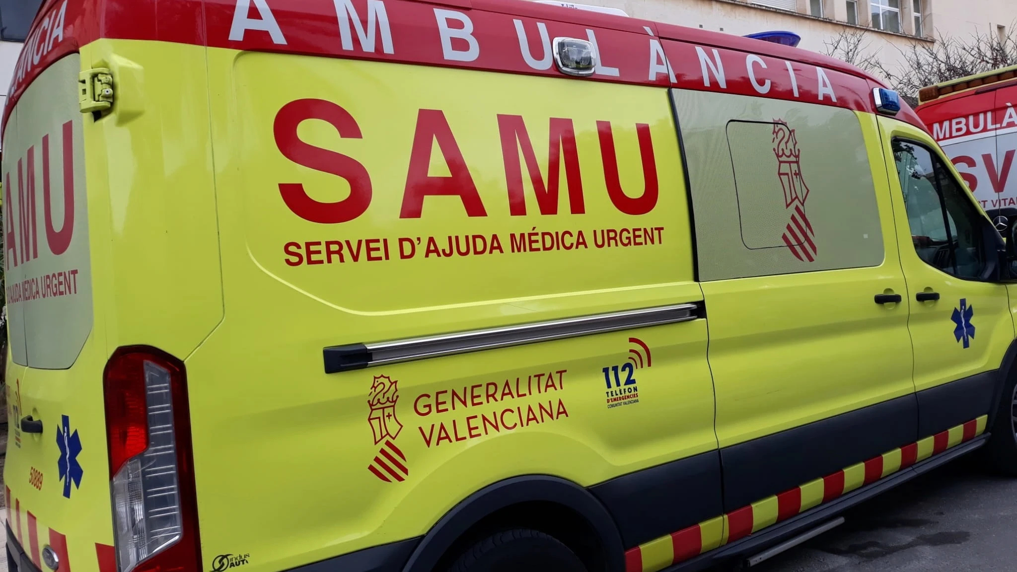 Imagen de archivo de una ambulancia del SAMU en Alicante