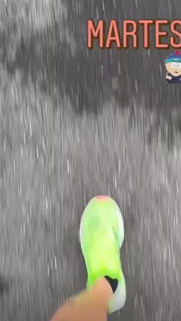 Fernando Alonso no sabe lo que son vacaciones: su último vídeo entrenando... ¡y lejos de los coches! Fernando Alonso no sabe lo que son vacaciones: su último vídeo entrenando... ¡y lejos de los coches!