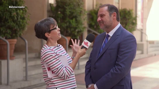José Luis Ábalos confiesa a Thais Villas el producto que no puede faltar nunca en su nevera José Luis Ábalos confiesa a Thais Villas el producto que no puede faltar nunca en su nevera