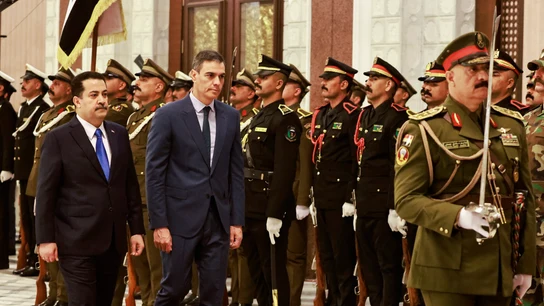 El primer ministro iraquí, Mohammed Shia al-Sudani, junto al presidente del Gobierno, Pedro Sánchez, en la visita oficial a Bagdad. El primer ministro iraquí, Mohammed Shia al-Sudani, junto al presidente del Gobierno, Pedro Sánchez, en la visita oficial a Bagdad.