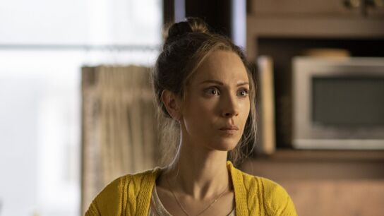 La dulce e inofensiva ama de casa Dorothy 'Dot' Lyon (Juno Temple) esconde un pasado tormentoso en 'Fargo' T5.