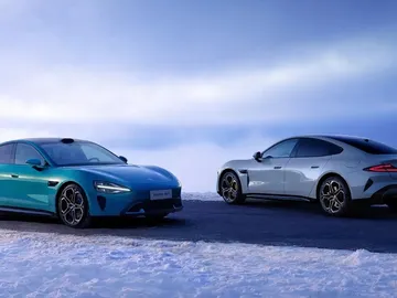 Xiaomi lanza su primer coche eléctrico con la intención de convertirse en el Porsche o Tesla chino Xiaomi lanza su primer coche eléctrico con la intención de convertirse en el Porsche o Tesla chino