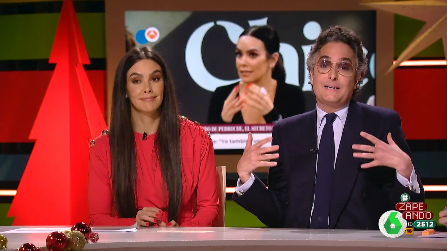 Cristina Pedroche descubre si su vestido para las campanadas llevará pilas: "Nunca soy tan obvia" Cristina Pedroche descubre si su vestido para las campanadas llevará pilas: "Nunca soy tan obvia"