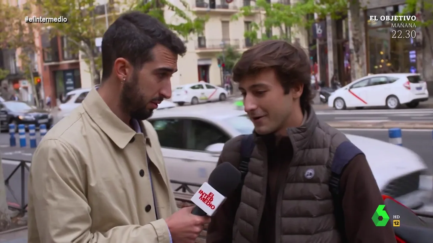 Pelayo, el joven que defendió a los catalanes en Madrid: "Hablo todos los días con amigos catalanes en castellano" Pelayo, el joven que defendió a los catalanes en Madrid: "Hablo todos los días con amigos catalanes en castellano"