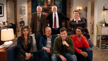 Kelsey Grammer (sentado en el centro) junto al reparto de 'Frasier', al completo. Kelsey Grammer (sentado en el centro) junto al reparto de 'Frasier', al completo.