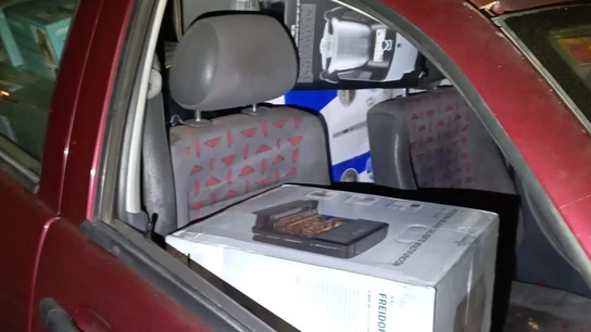 Detenido un conductor en Yaiza (Lanzarote) por conducción temeraria, darse a la fuga y dar positivo por drogas. Detenido un conductor en Yaiza (Lanzarote) por conducción temeraria, darse a la fuga y dar positivo por drogas.