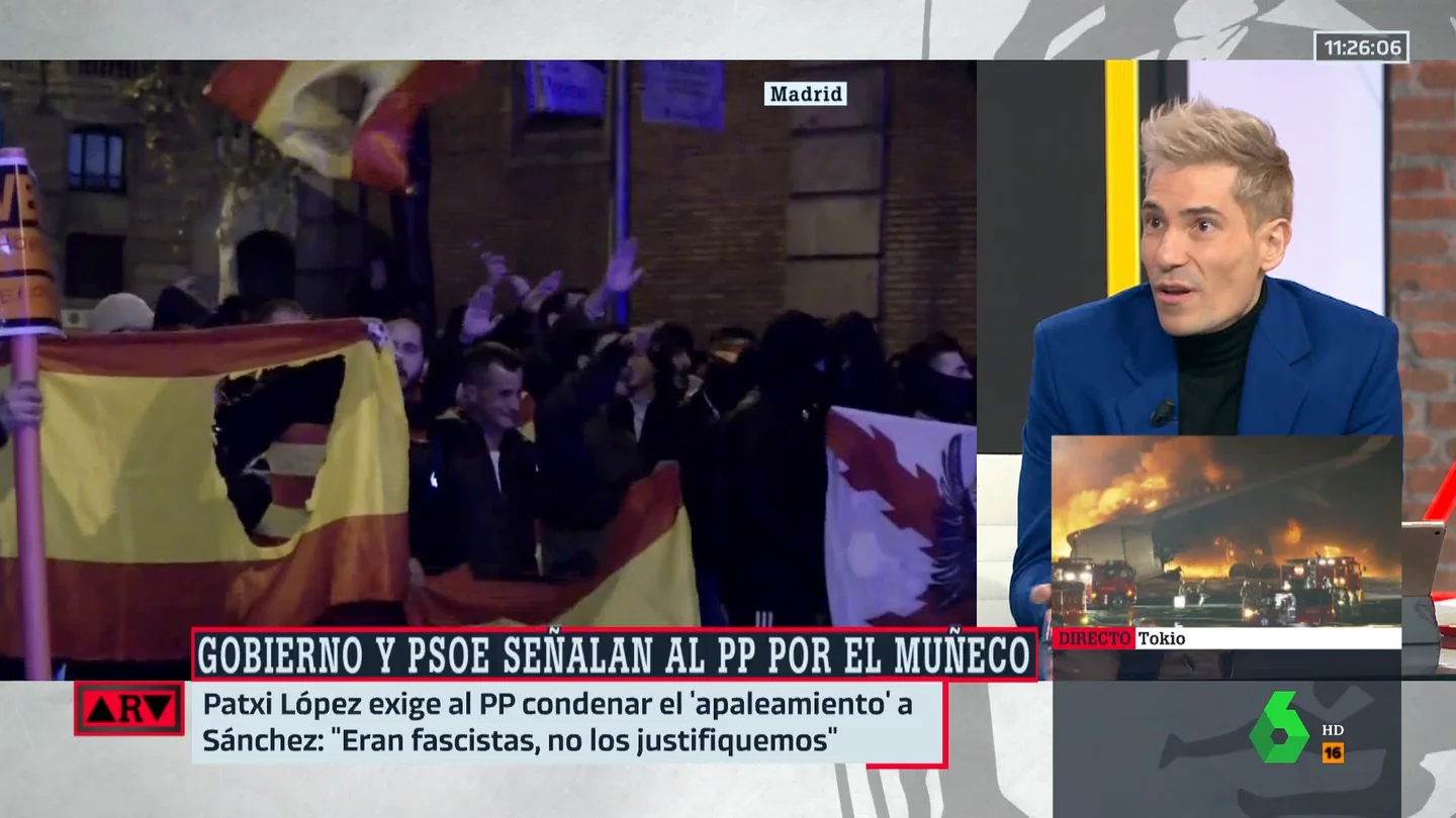 Juanma Romero, tajante: "Cuando un dirigente político dice hay que colgar a Sánchez de los pies, tiene su reflejo en la calle" Juanma Romero, tajante: "Cuando un dirigente político dice hay que colgar a Sánchez de los pies, tiene su reflejo en la calle"