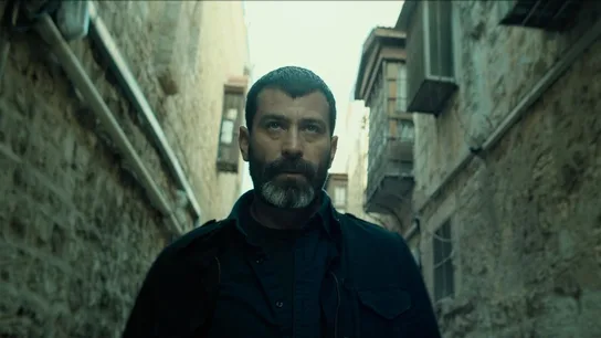 Yehuda Levi es el protagonista de la serie 'East Side'. Yehuda Levi es el protagonista de la serie 'East Side'.