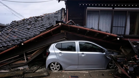 Japón registra una nueva réplica de 4,9 tras el terremoto de magnitud 7,6 que ha dejado 64 muertos Japón registra una nueva réplica de 4,9 tras el terremoto de magnitud 7,6 que ha dejado 64 muertos