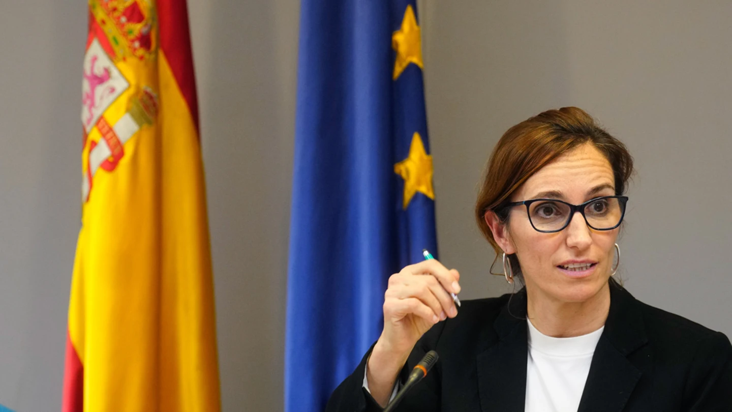 Imagen de archivo de la ministra de Sanidad, Mónica García. La epidemia de gripe y Covid, primer desafío de Mónica García como ministra de Sanidad: "Ventilación, higiene y mascarilla"
