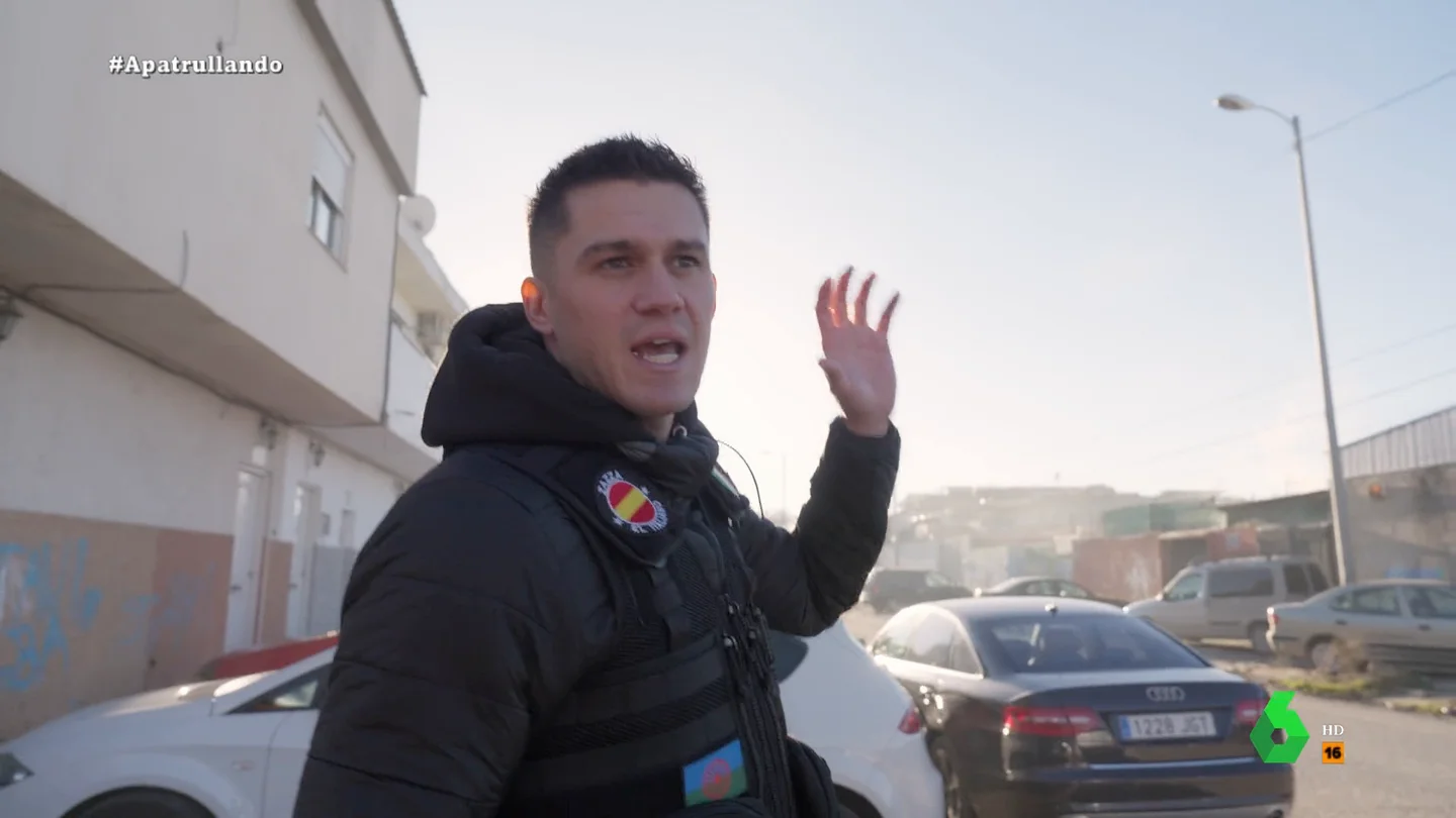 "No me quiero quedar mucho tiempo, vamos": 'Zazza, el italiano' desvela qué pasó cuando apagaron la cámara en la Cañada Real "No me quiero quedar mucho tiempo, vamos": 'Zazza, el italiano' desvela qué pasó cuando apagaron la cámara en la Cañada Real