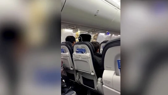 El avión sufrió un reventón de su fuselaje a 4.800 metros de altitud  El avión sufrió un reventón de su fuselaje a 4.800 metros de altitud