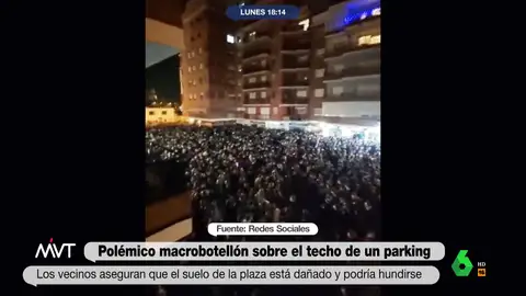 Los vecinos de la plaza del Lápiz de Sevilla temían que el macrobotellón de 5.000 personas en la noche de Reyes sobre un aparcamiento subterráneo provocara que el techo cediera. Los Bomberos aseguran que no hay riesgo de derrumbe.