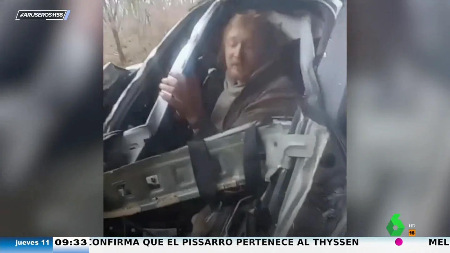 Rescatan a un hombre que sufrió un accidente y quedó atrapado en su camión durante 6 días Rescatan a un hombre que sufrió un accidente y quedó atrapado en su camión durante 6 días