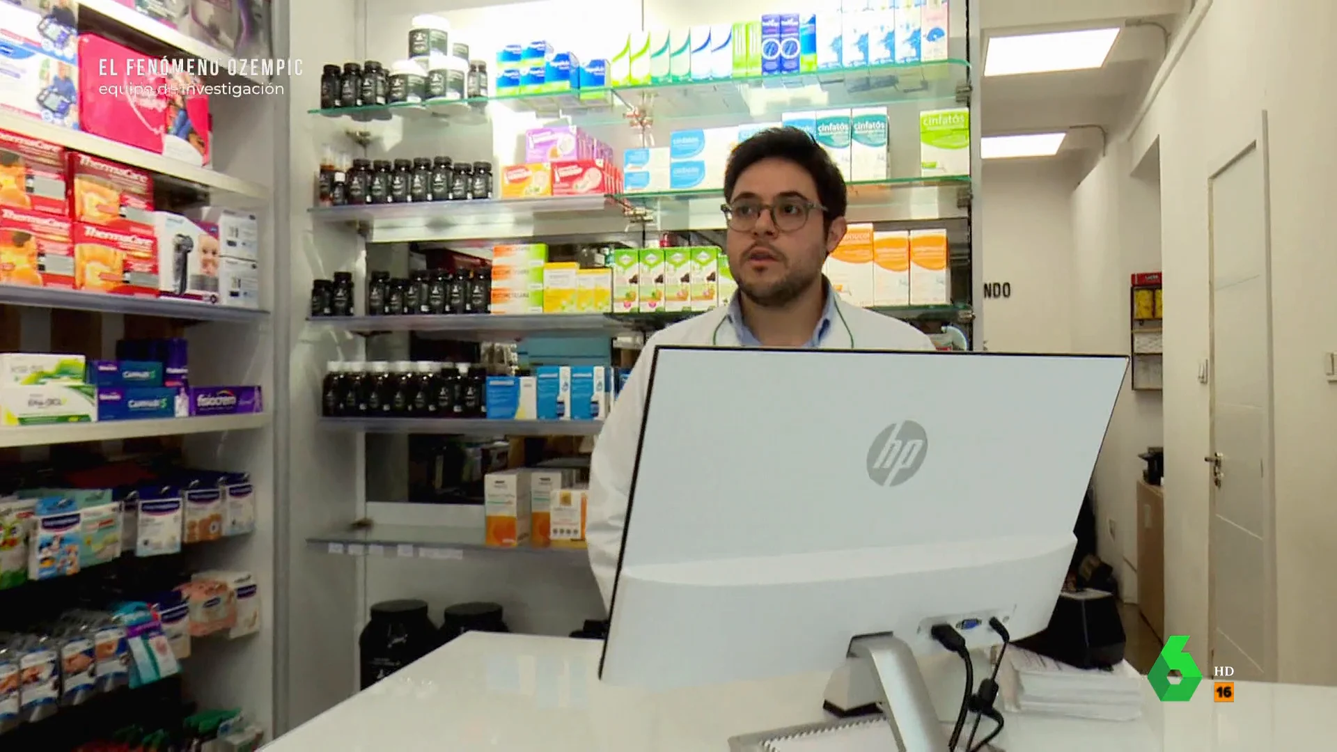 La moda de Ozempic para perder peso ha puesto en peligro el stock en nuestro país. Equipo de Investigación comprueba en este vídeo el desabastecimiento en las farmacias, a las que pregunta si priorizan a los pacientes diabéticos.