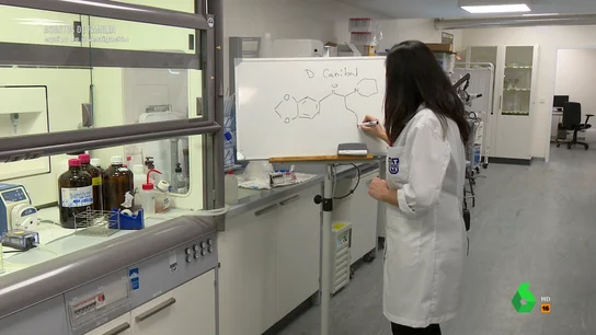 Experta en sustancias químicas Experta en sustancias químicas