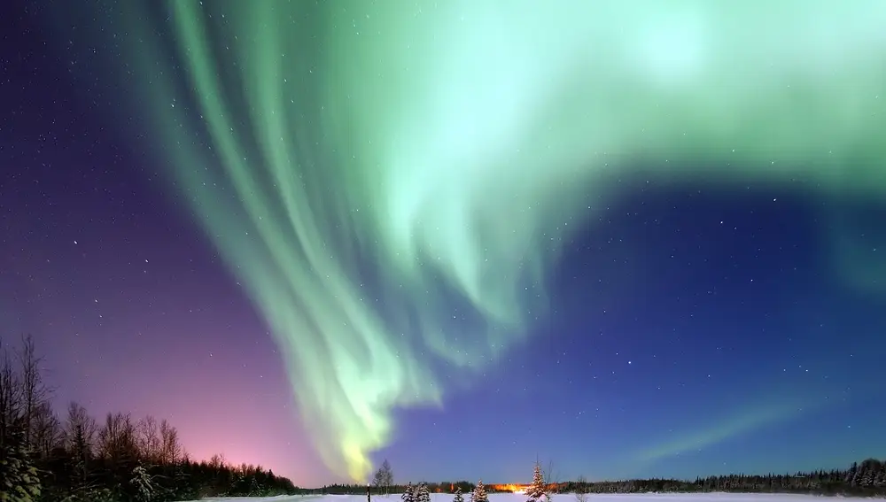Aurora boreal en Alaska. Polo Norte