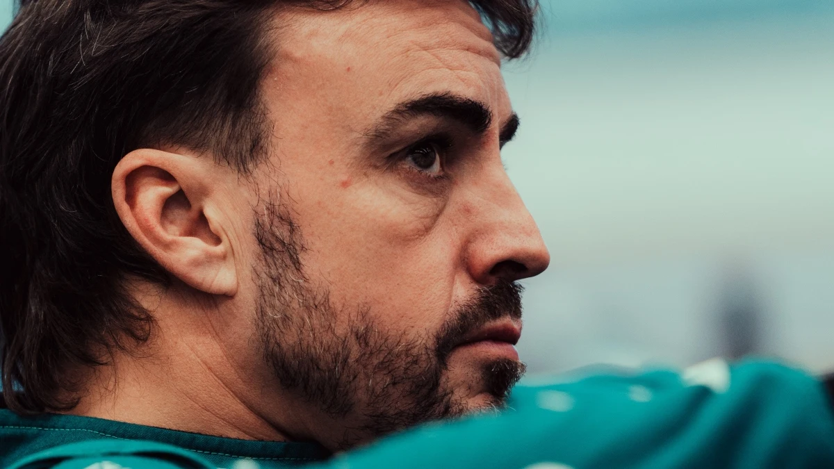 Fernando Alonso, en la fábrica de Aston Martin