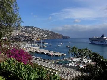Crucero en Funchal. Madeira Crucero en Funchal. Madeira