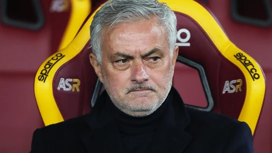 Jose Mourinho, en el banquillo de la Roma Jose Mourinho, en el banquillo de la Roma