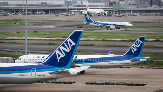 Varios aviones de All Nippon Airways. Varios aviones de All Nippon Airways.