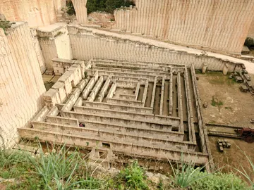 Cantera de arenisca Lithica en Menorca Cantera de arenisca Lithica en Menorca