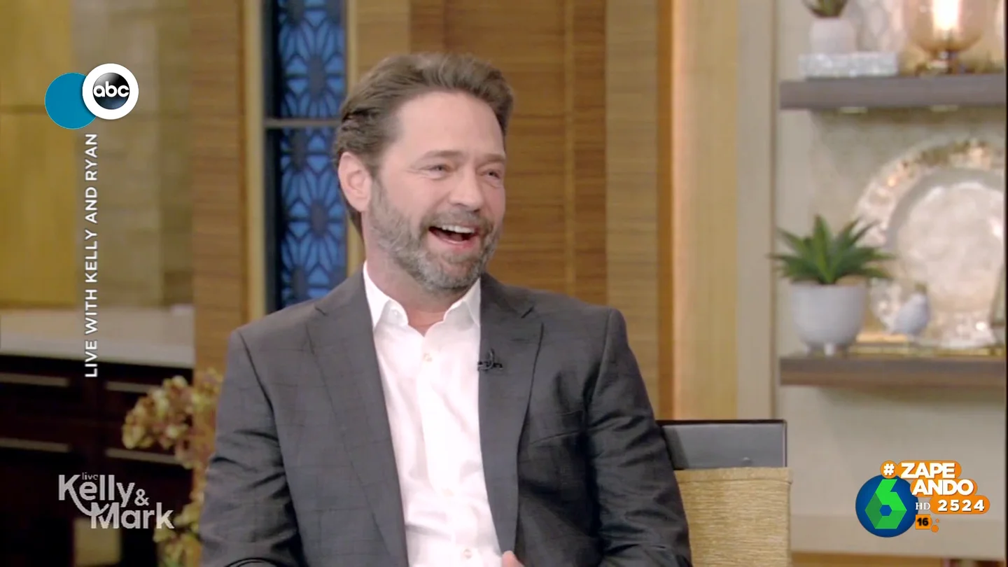 La curiosa anécdota de Jason Priestley con Brad Pitt: "Podía pasar mucho tiempo sin ducharse" La curiosa anécdota de Jason Priestley con Brad Pitt: "Podía pasar mucho tiempo sin ducharse"
