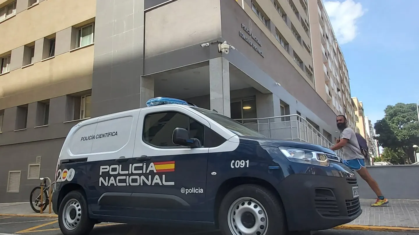Comisaría de Policía de Cádiz Comisaría de Policía de Cádiz
