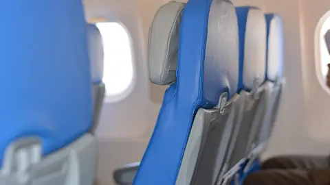 Asientos libres en el avión. Asientos libres en el avión.