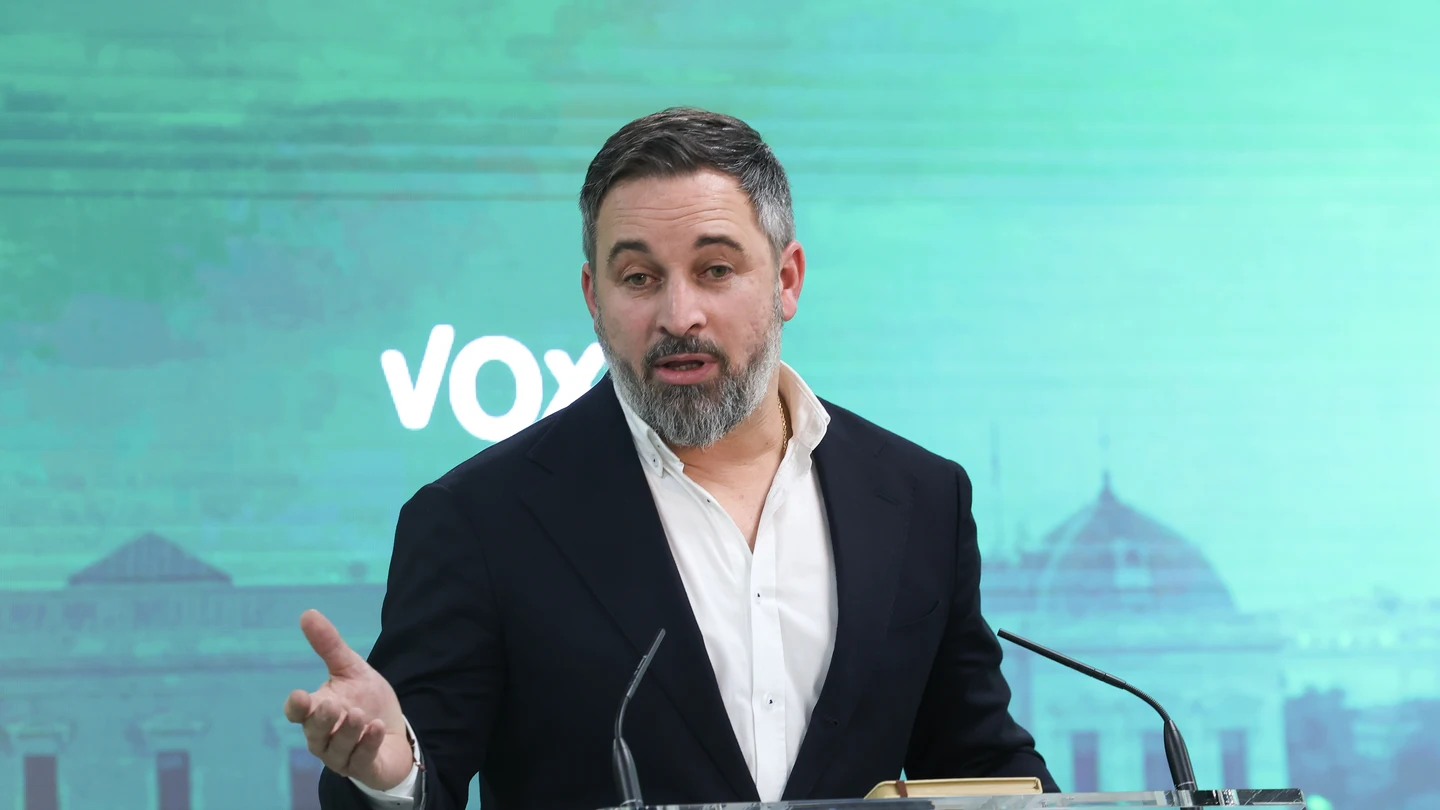 El líder de VOX, Santiago Abascal, durante una rueda de prensa tras la reunión del Comité de Acción Política de Vox. El líder de VOX, Santiago Abascal, durante una rueda de prensa tras la reunión del Comité de Acción Política de Vox.