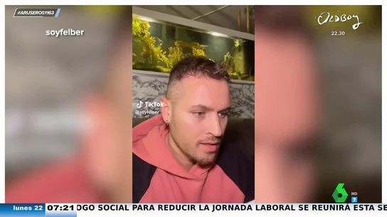 Un hostelero desata la polémica por criticar a las parejas que comparten menú del día en un restaurante: "No sale rentable" Un hostelero desata la polémica por criticar a las parejas que comparten menú del día en un restaurante: "No sale rentable"