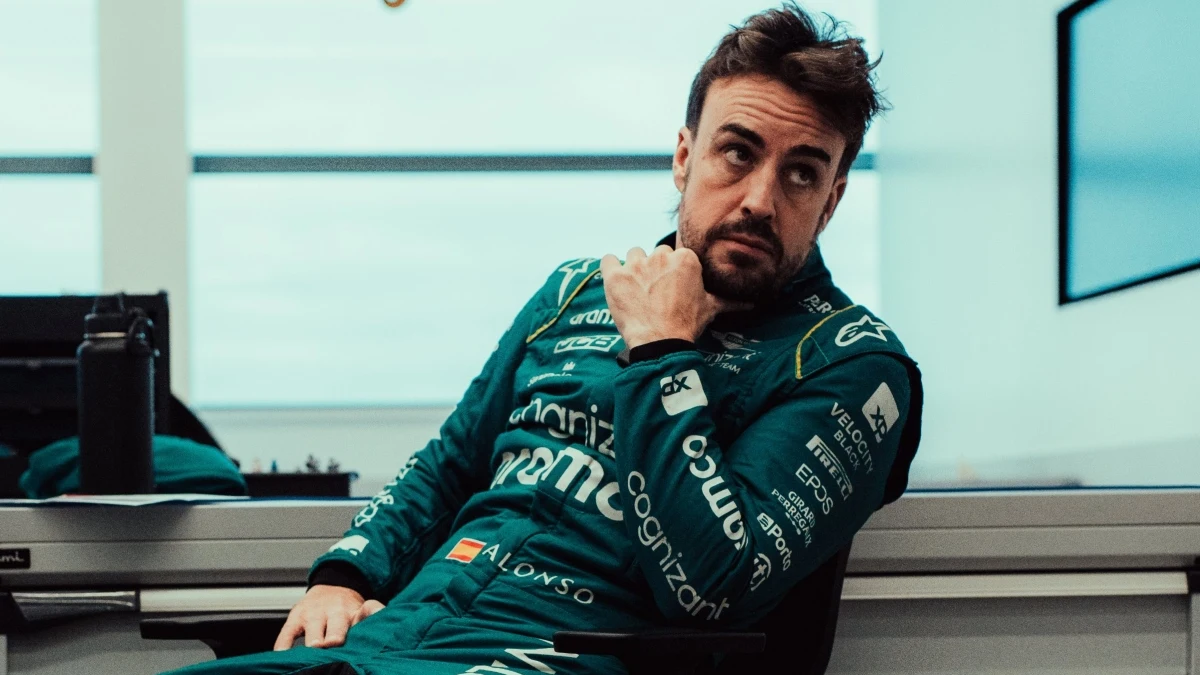 Fernando Alonso, en la fábrica de Aston Martin