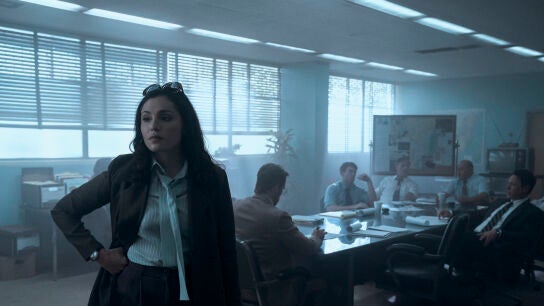 Juliana Aid&eacute;n Mart&iacute;nez como la agente June Hawkins en 'Griselda'.