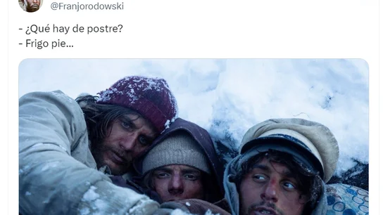 De la tragedia al meme: las redes sociales parodian 'La sociedad de la nieve' De la tragedia al meme: las redes sociales parodian 'La sociedad de la nieve'