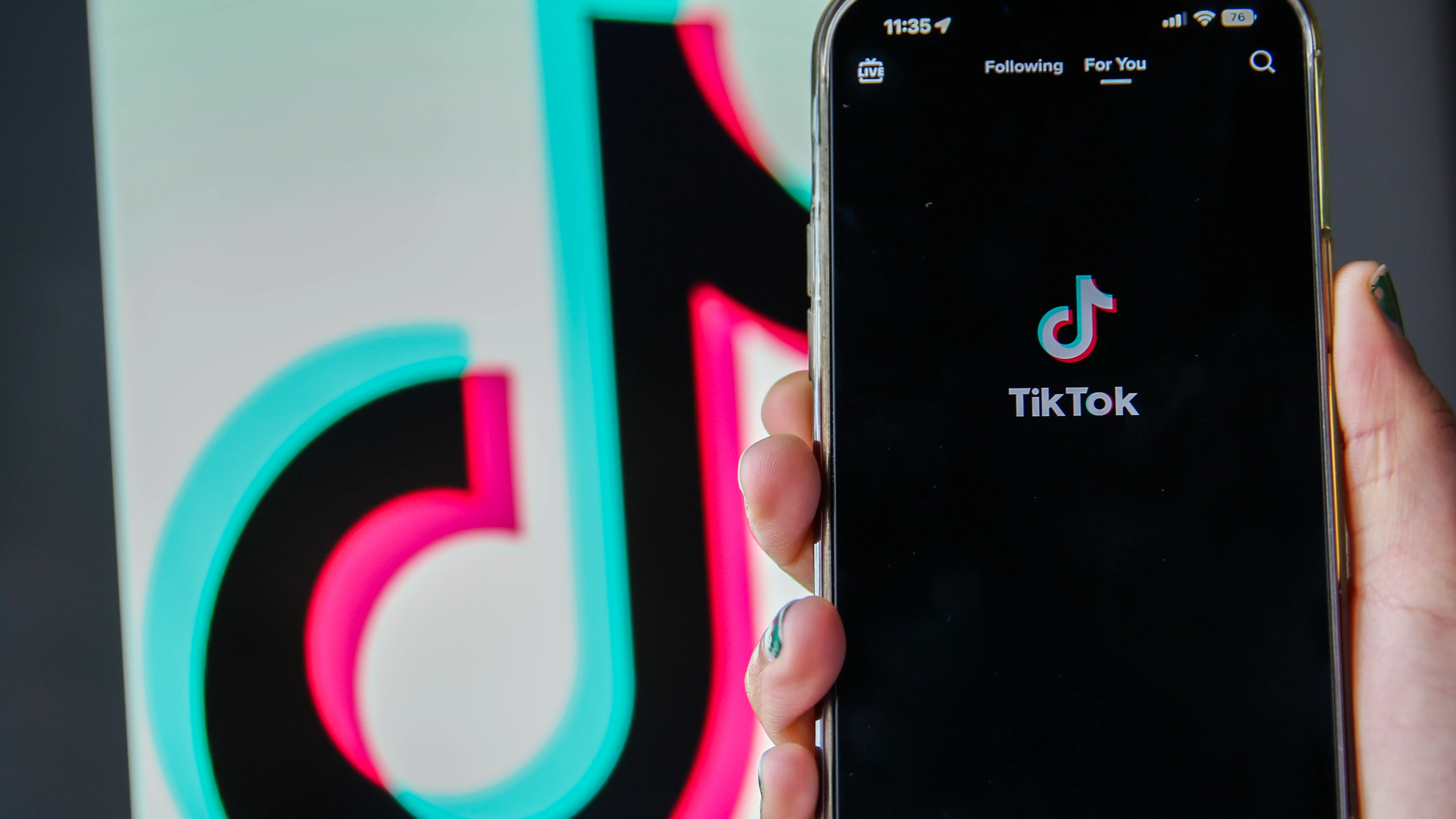 Dos gemelas robadas de Georgina se reencuentran gracias a un vídeo de Tik Tok