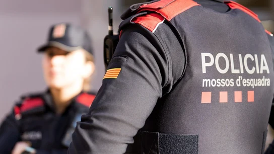 Agentes de Mossos d'Esquadra Agentes de Mossos d'Esquadra