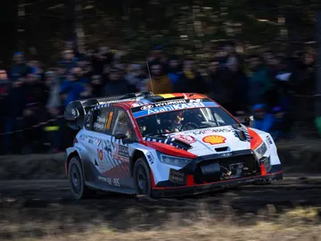 Thierry Neuville peleó hasta el final para ponerse líder tras el TC14 Thierry Neuville peleó hasta el final para ponerse líder tras el TC14