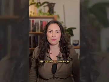 La razón por la que los restaurantes tienen siempre los postres en una carta separada: "Te manipulan" La razón por la que los restaurantes tienen siempre los postres en una carta separada: "Te manipulan"